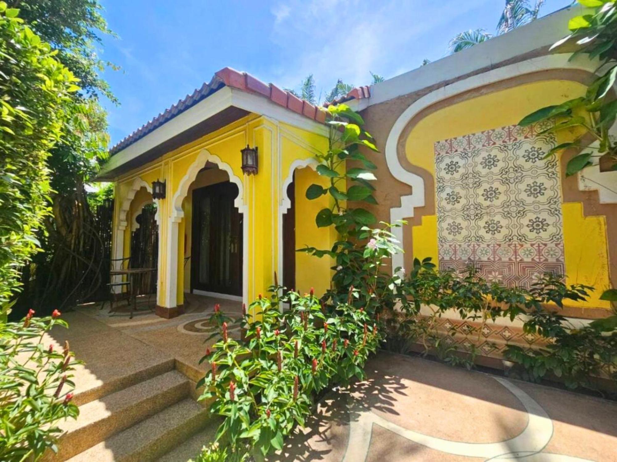 Vartika Resovilla Kuiburi Beach Resort And Villas Kui Buri Exterior photo