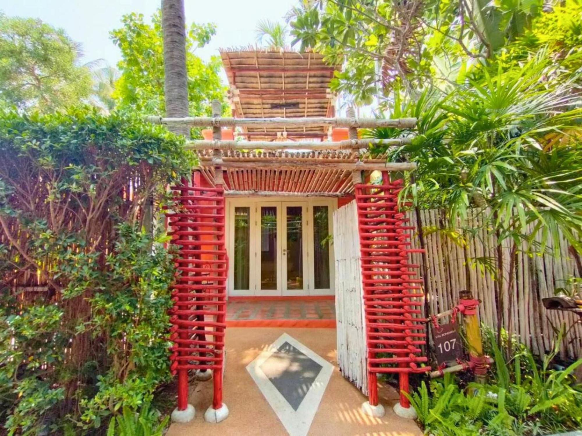 Vartika Resovilla Kuiburi Beach Resort And Villas Kui Buri Exterior photo