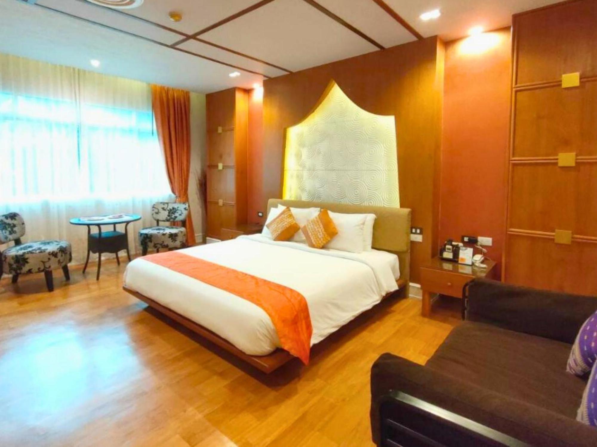Vartika Resovilla Kuiburi Beach Resort And Villas Kui Buri Exterior photo